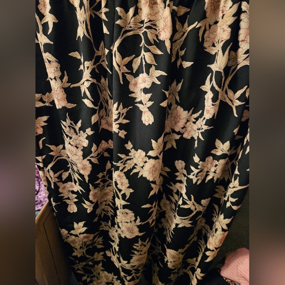 Pretty print light weight pants